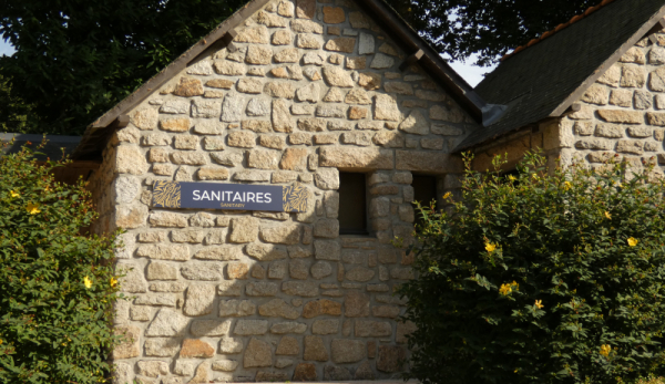 En lisi�re de for�t, proche du Scorff - 825