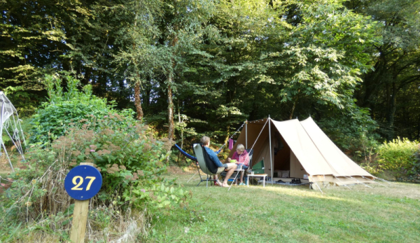 En lisi�re de for�t, proche du Scorff - 840